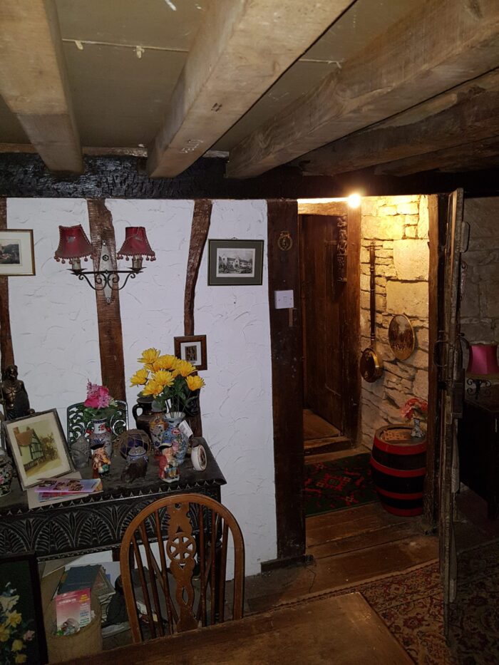 GHOST HUNT with your PRIVATE AURA READING by ANDY MOORE Sunday Afternoon 9 March 2025 - Image 8